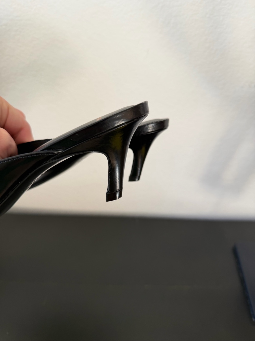 Black Suede Studio LOGAN 50 MULE Black Leather size 38.5 Excellent Condition - Picture 11 of 13